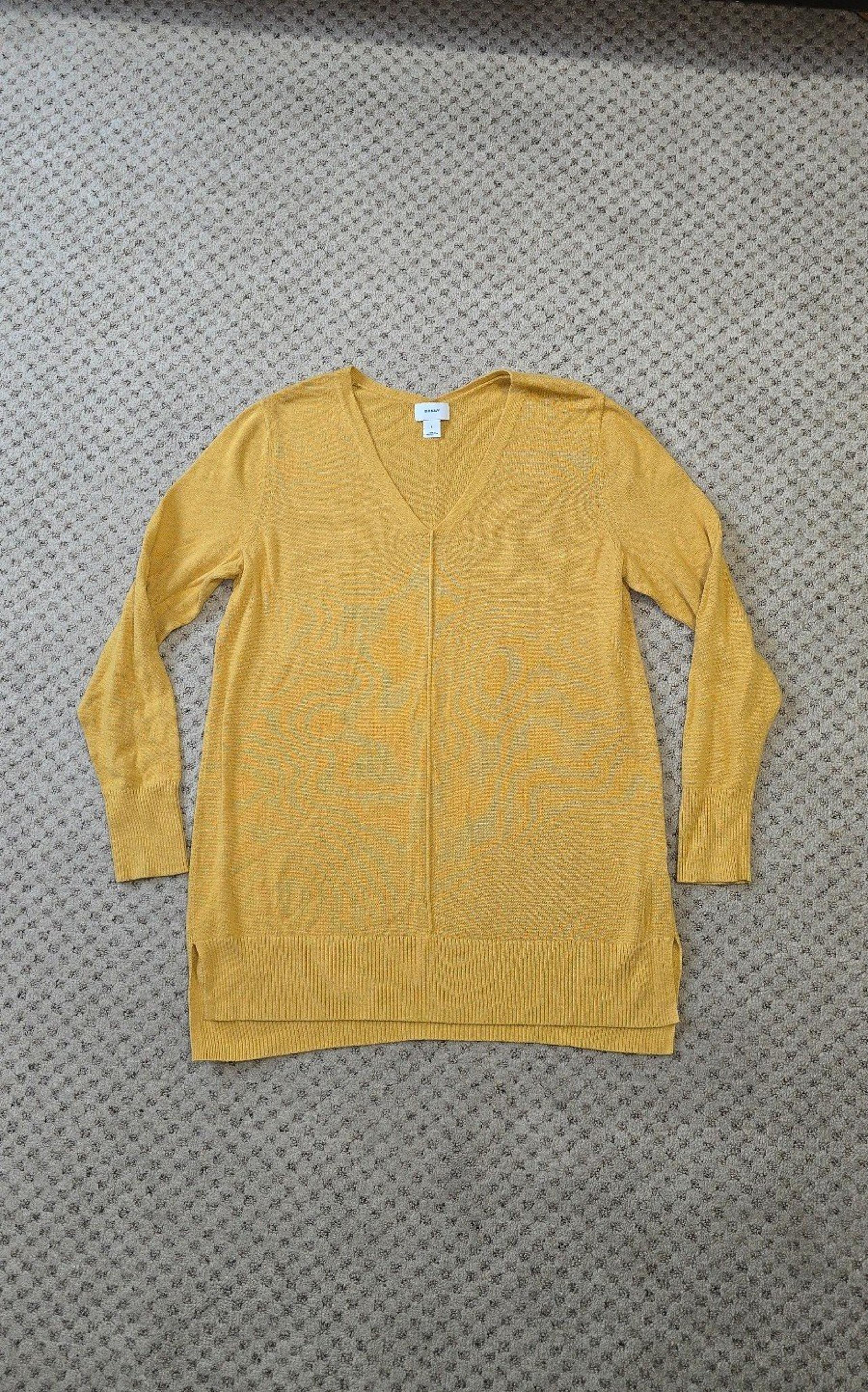 Old navy tunic v neck sweater