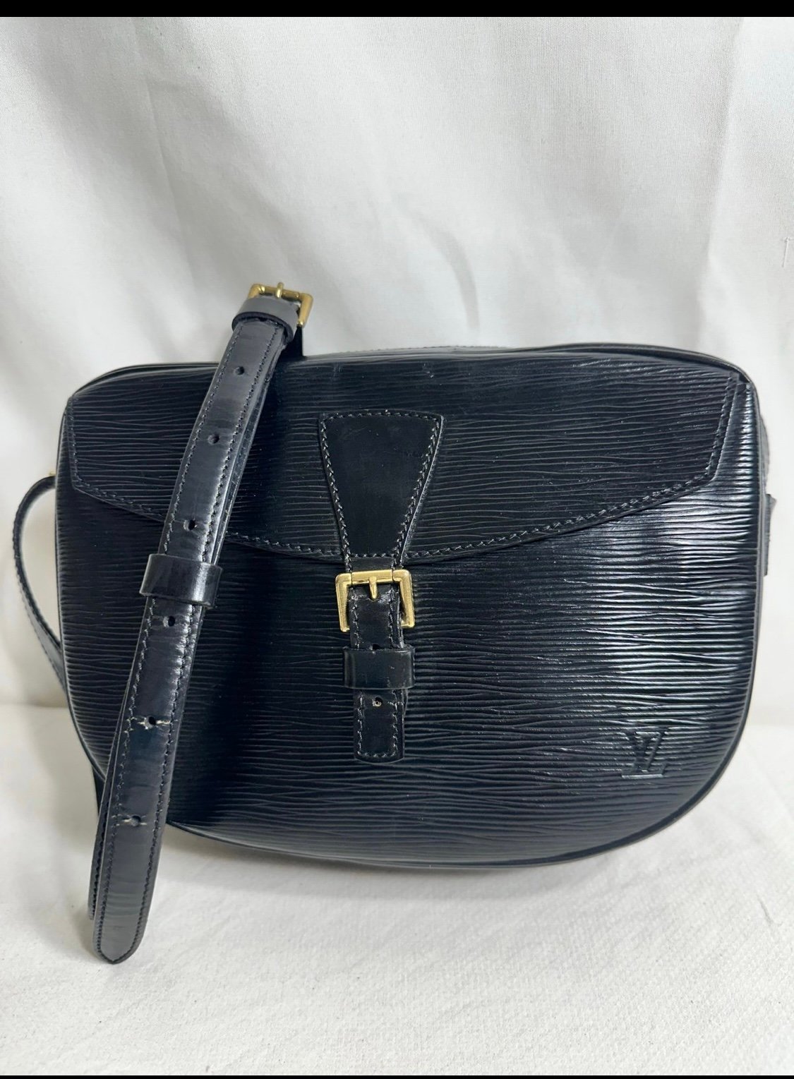 Louis Vuitton crossbody strap handbags