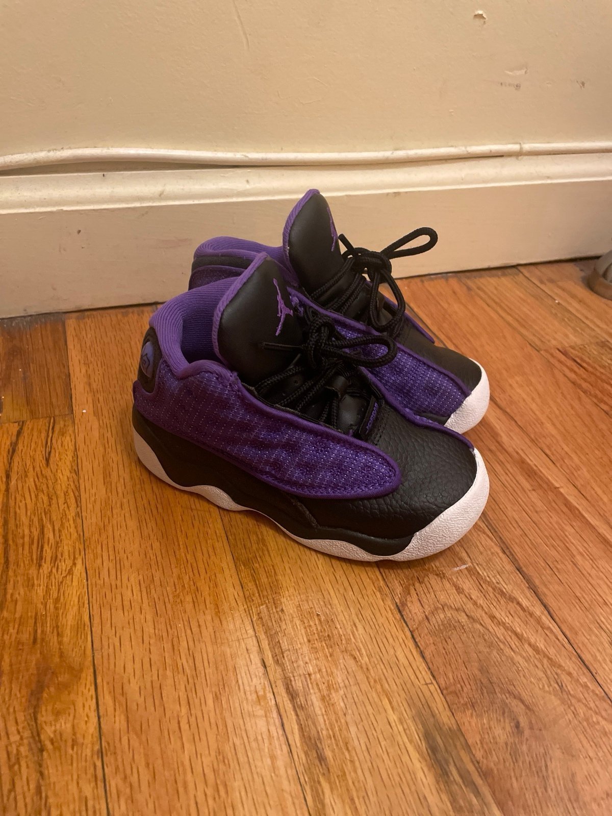 Jordan 13 toddler size 8c READ description