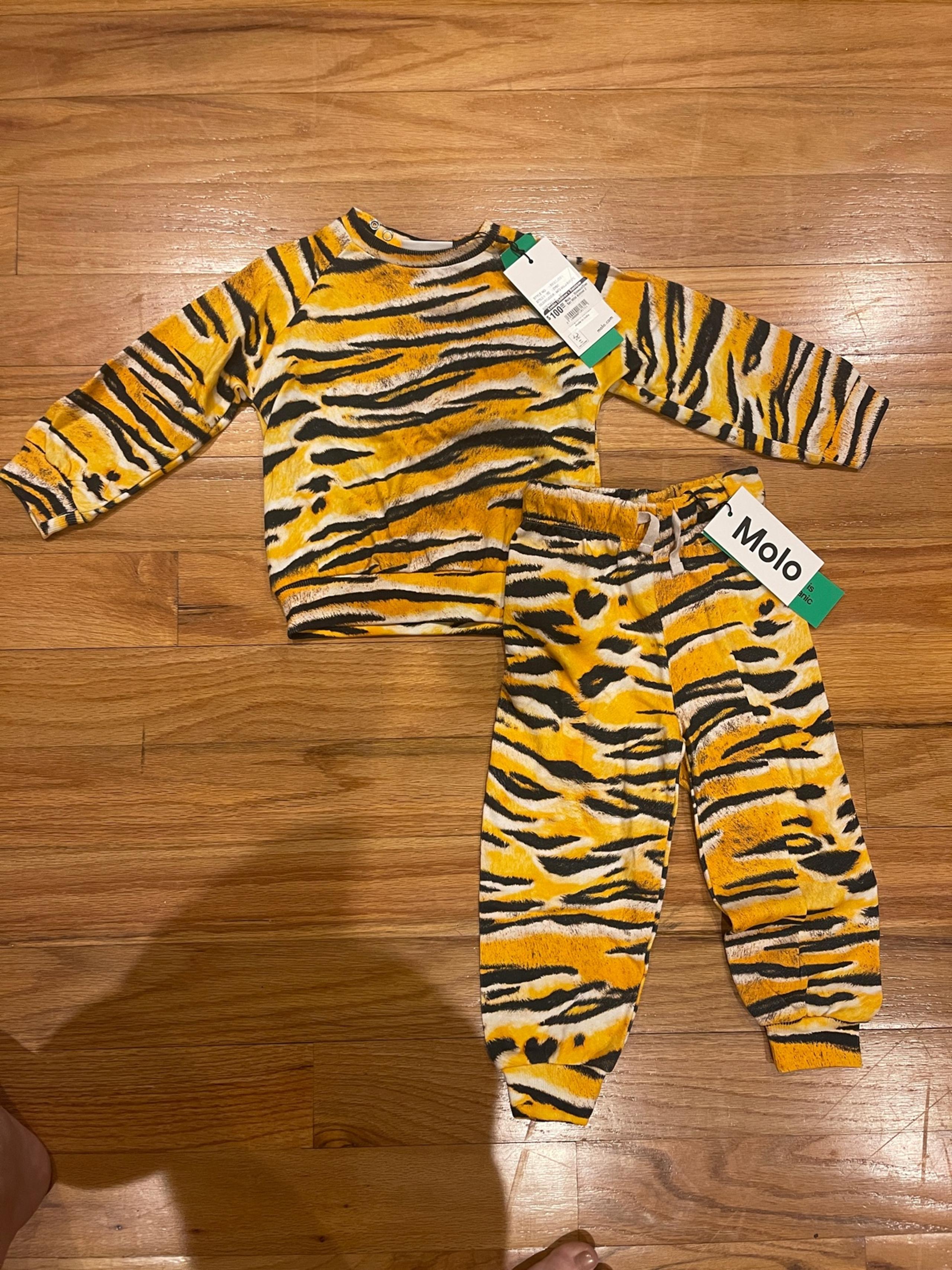 Molo outfit set