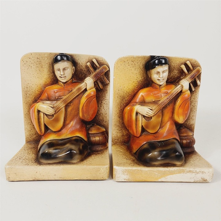 Vintage 1944 Chalkware Bookends Asian Man Musician Ruan Instrument