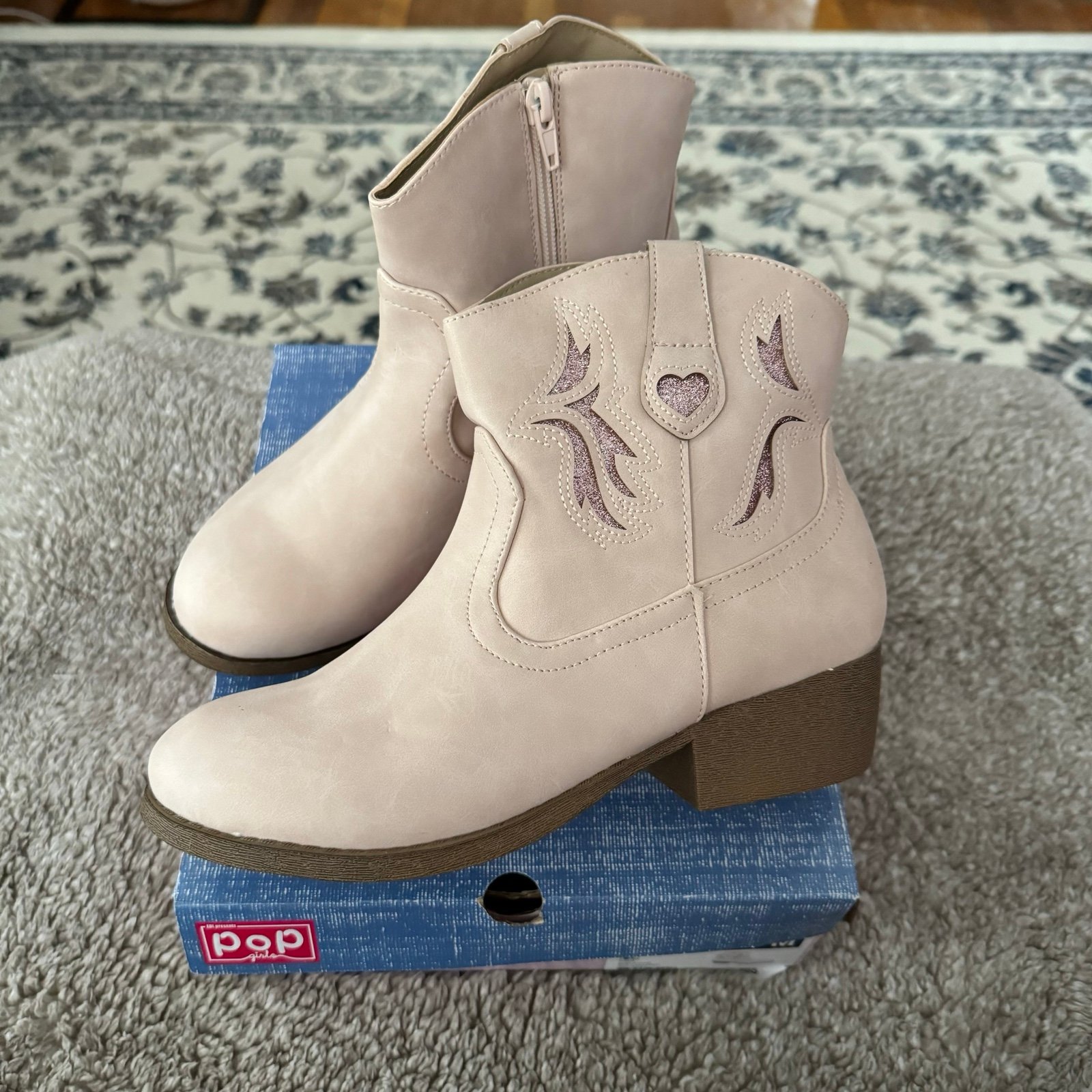 Pop Girls Kid Sutton Blush Pink Boots size 5