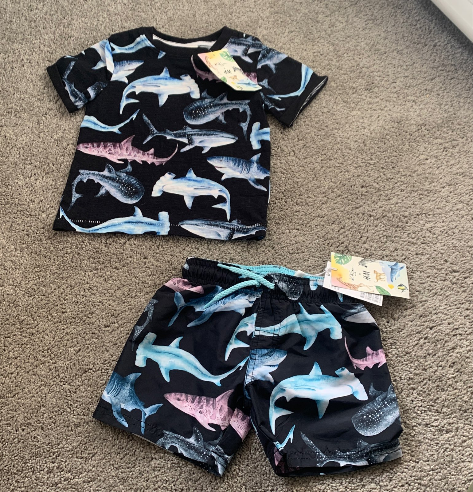 Boys ki kinan x H&M shark matching top & bathing suit shorts 1 1/2- 2 Y