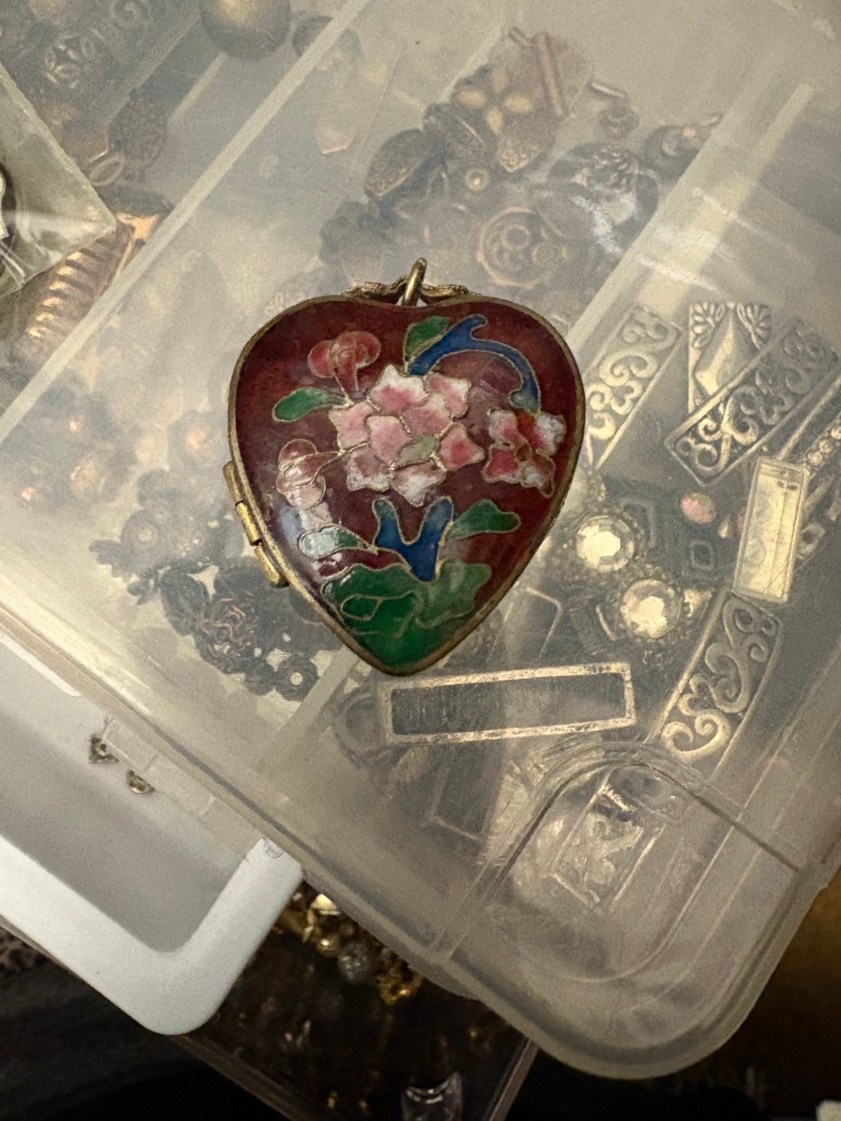 ANTIQUE Cloisonné “ Heart” pendant/pill box