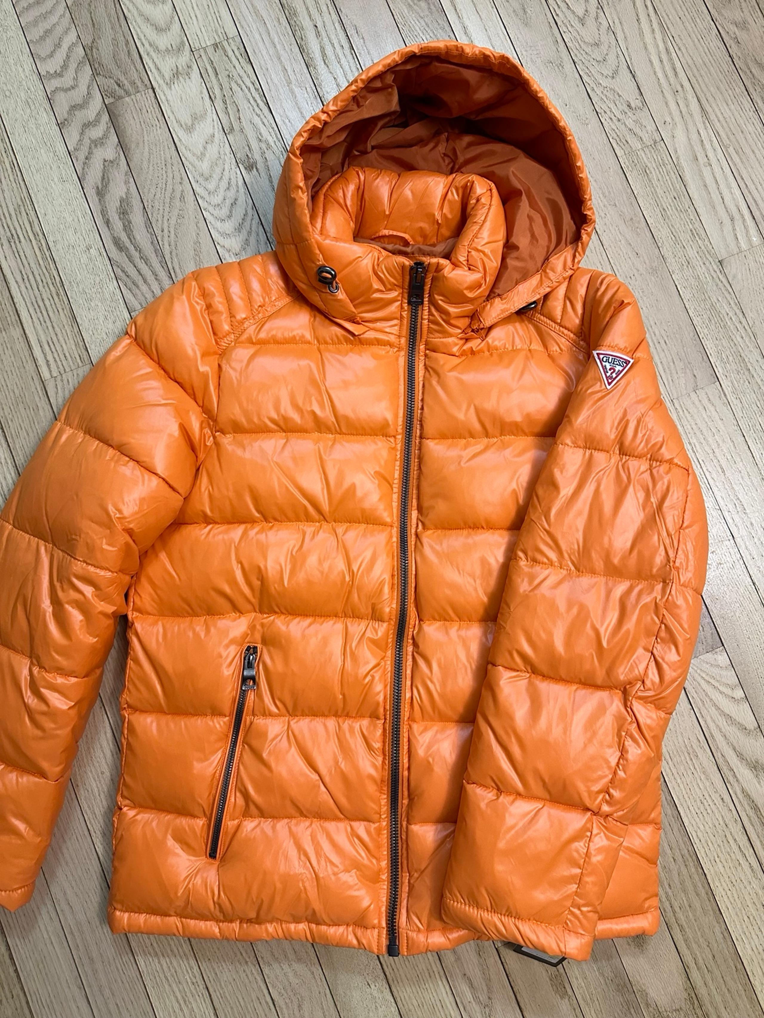 Size Medium-NEW GUESS Men's Puffer Jacket Removable Hood Pumpkin Lined $225
