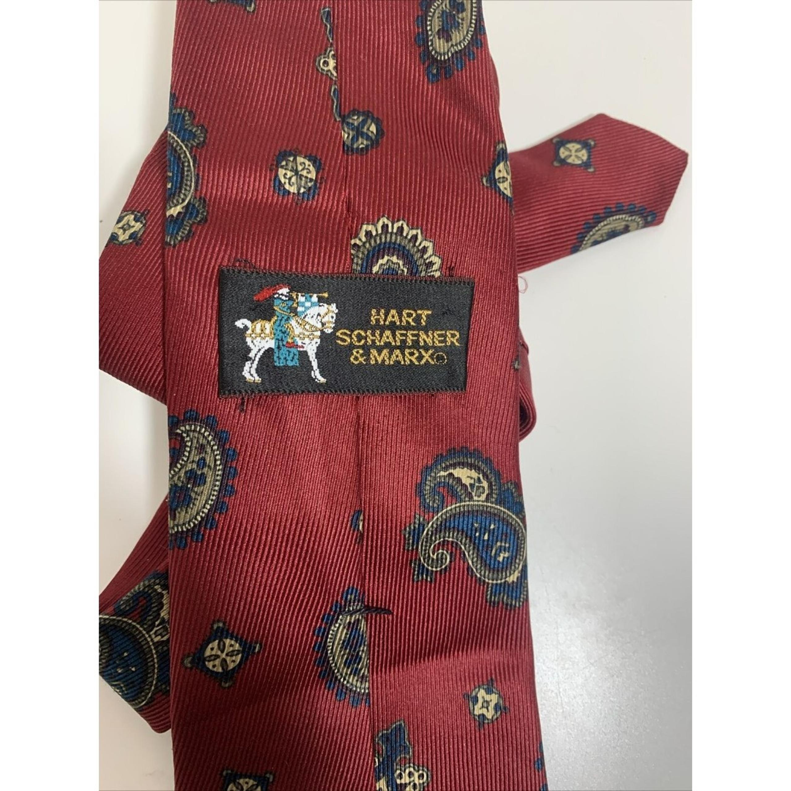 Hart Schaffner Marx Silk Tie Made In USA 58x3.5 Burgundy