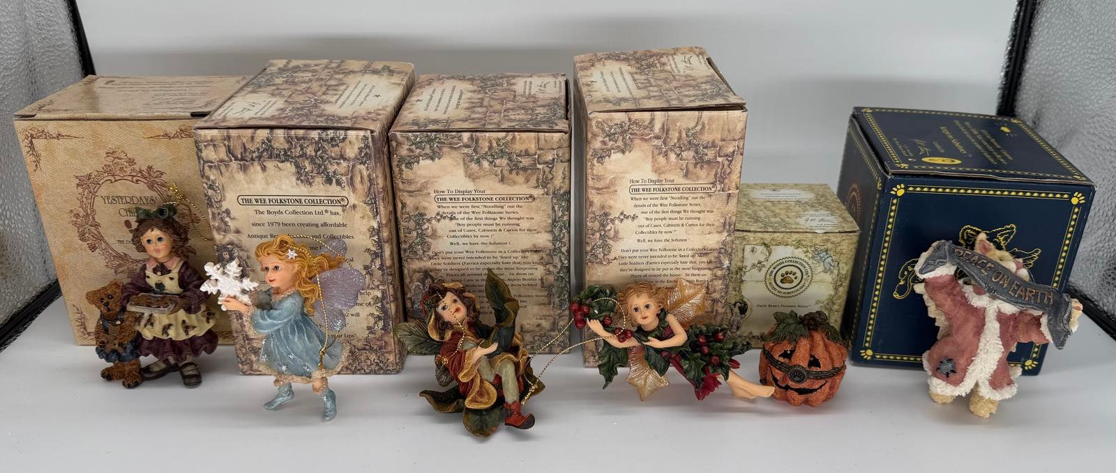 Boyds & Wee Folkstone Figurines Lot w/ Boxes Adorable Holi