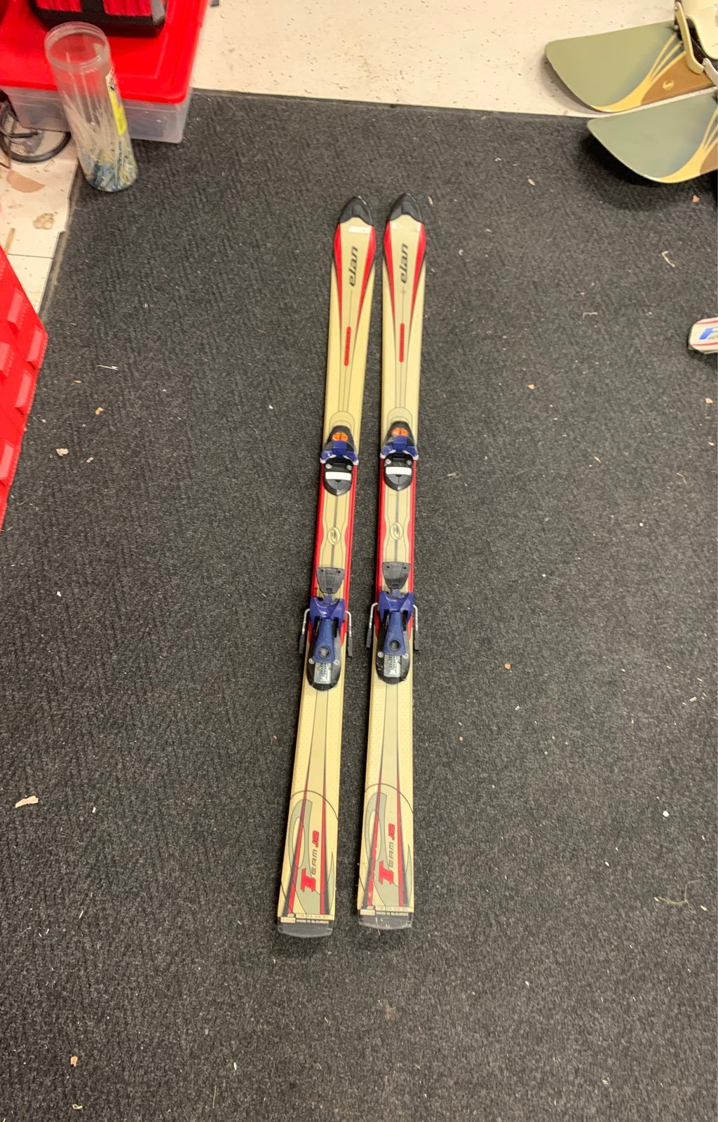 Elan team jr. skis and bindings
