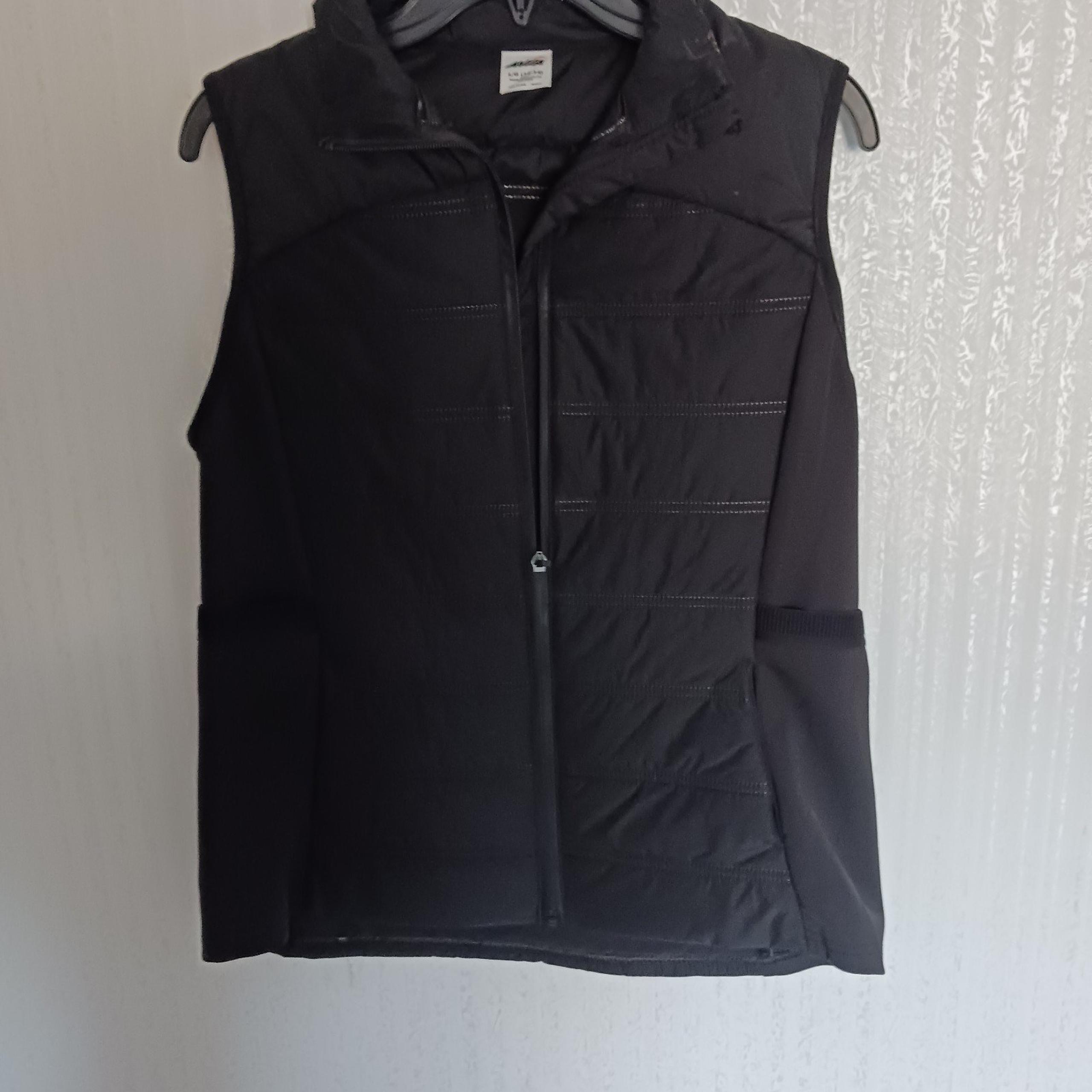 black vest women Size L