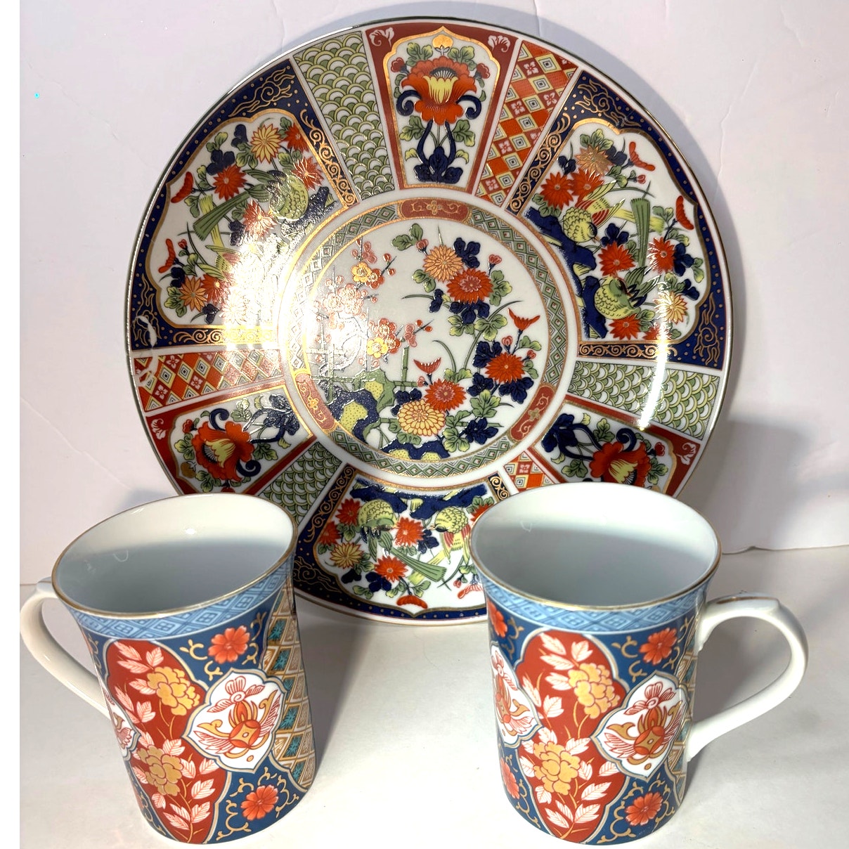 Smithsonian Institution Japanese Imari 10 Dinner Plate and Set of 2 Mugs EUC