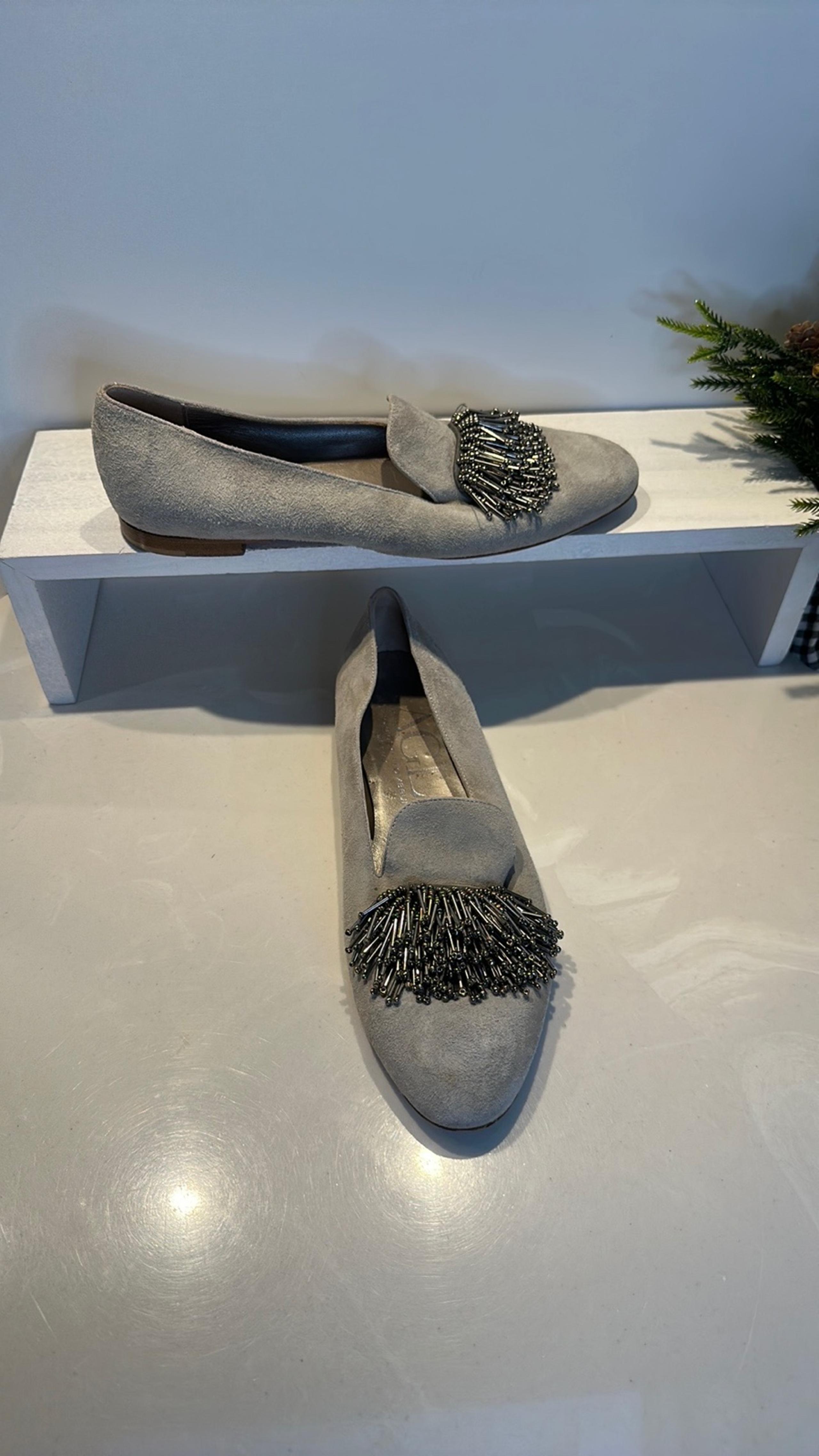 Attilio Giusti Leombruni suede tassel beaded loafter flats.
