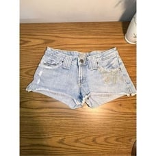 Rare Vintage embroidered size 1 jean shorts | wet seal