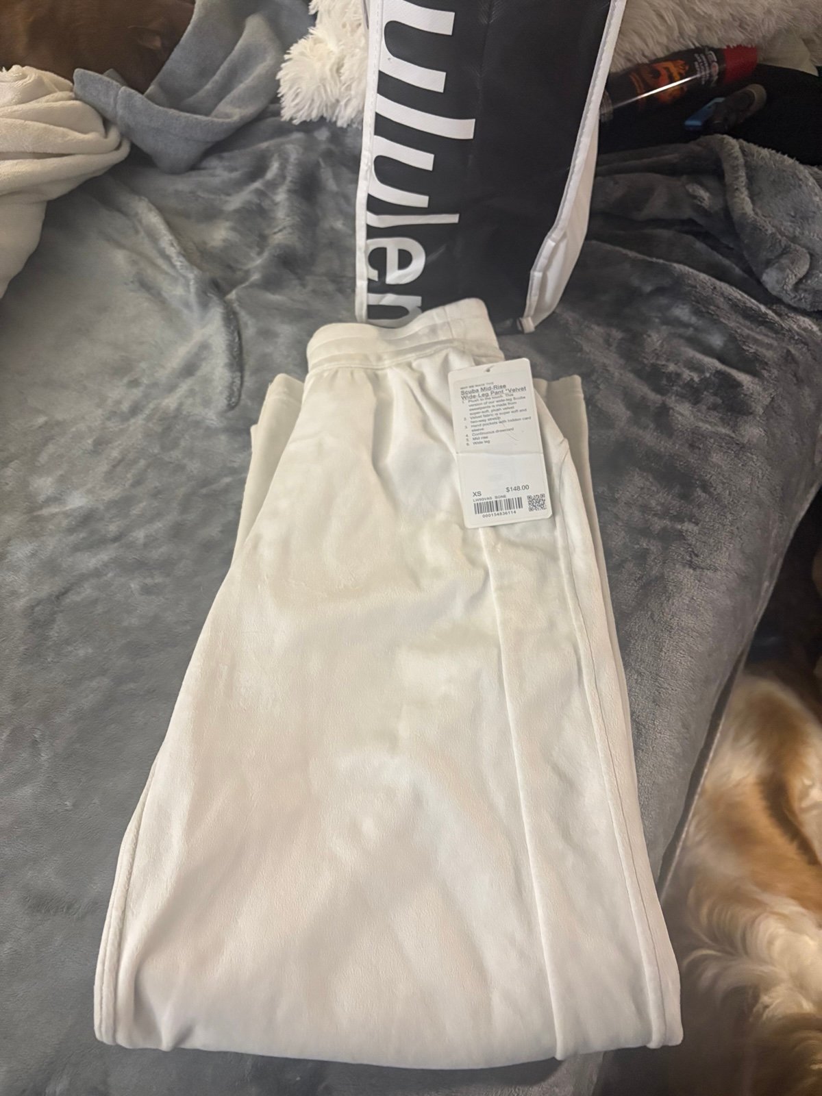 Brand new Lululemon pants size XS