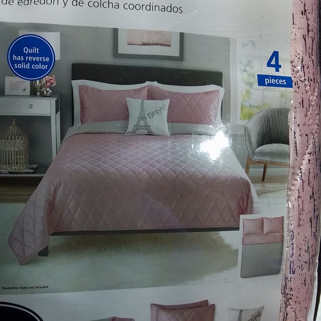 Mainstay King Size Pink and Silver Quilt