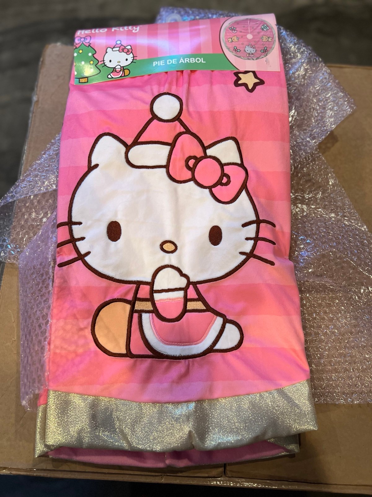 Hello Kitty christmas tree skirt (Mexico release)
