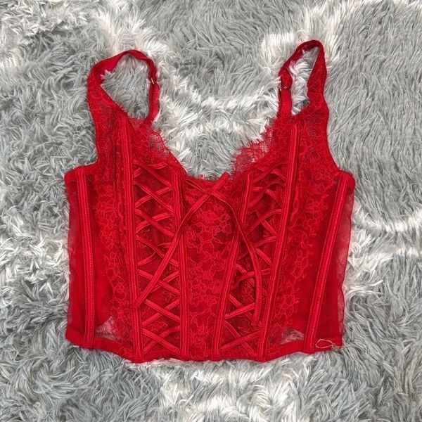 Victoria’s Secret Unlined Lace-Up Corset Top size small This romantic bustier