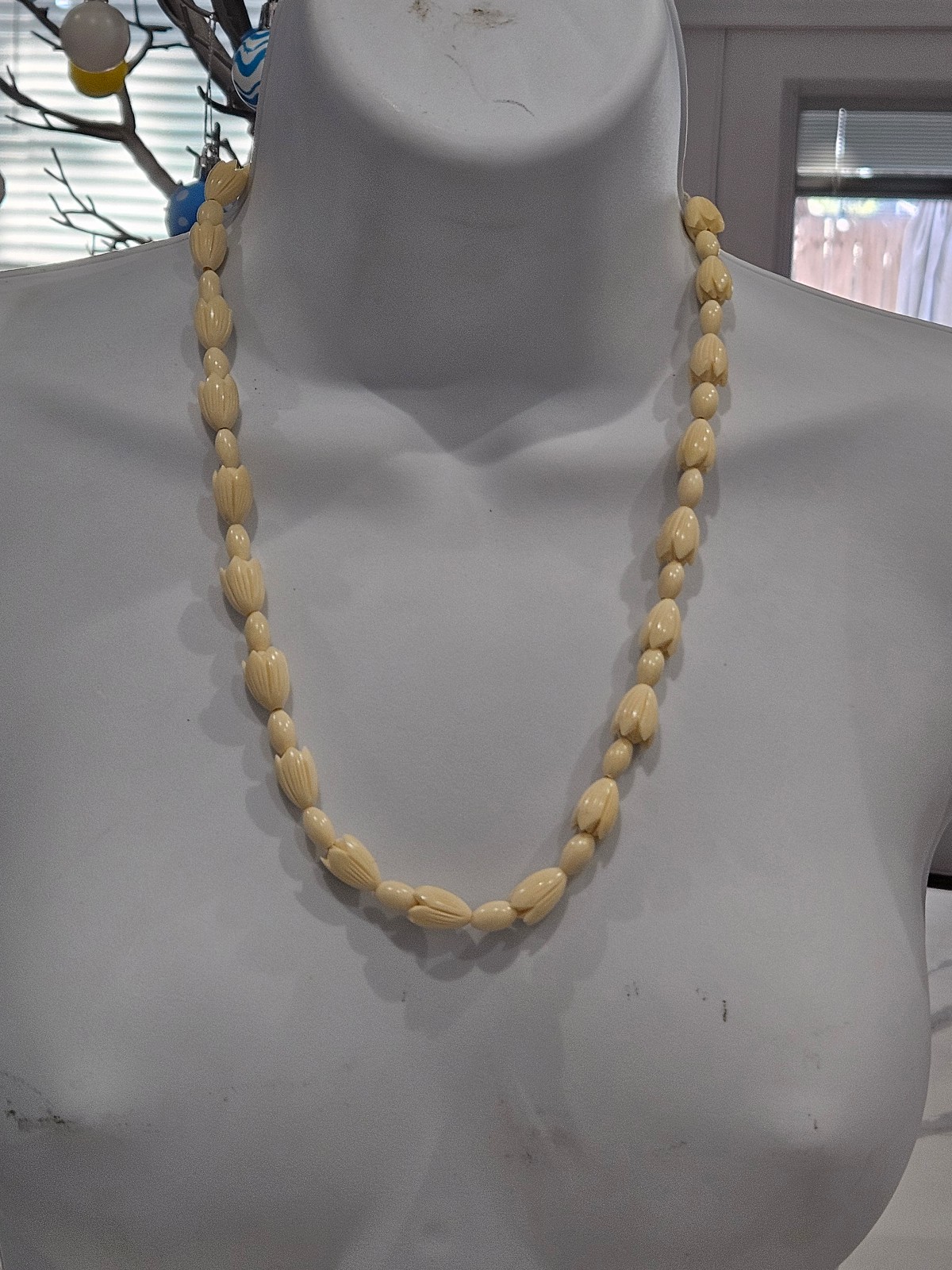 Antique real carved tulip pikake hawaiian Necklace