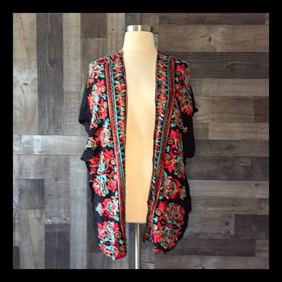 Altar’d State boho wrap large floral embroidery flowy beach summer vacation