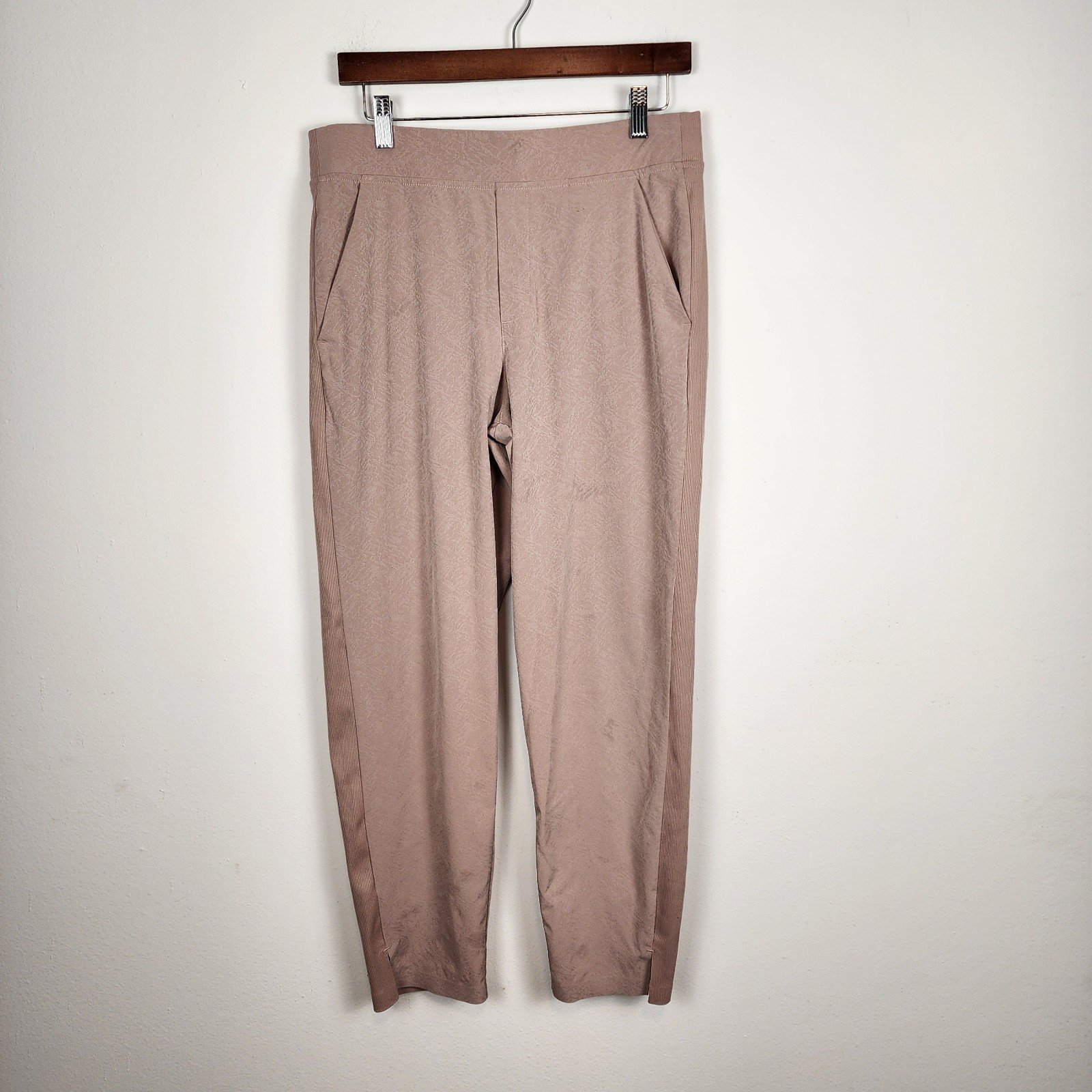 Athleta Brooklyn Textured Pink Patterned Ankle Pants Women's Size 10