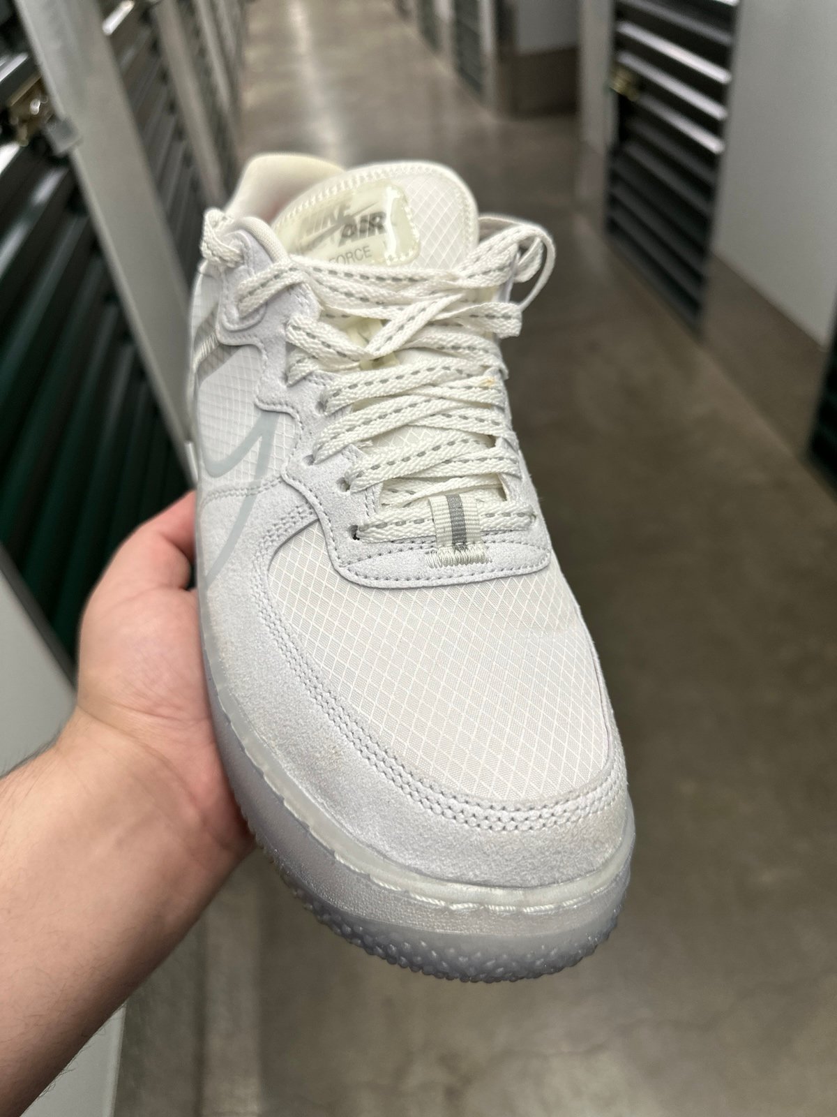 Air force 1 react white light bone euro release