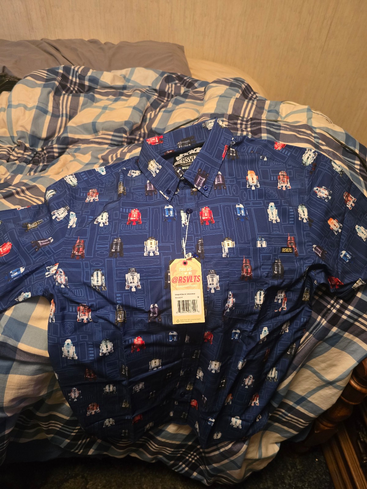 Star Wars May the 4th be with you R2 Droid short sleeve shirt size medium.