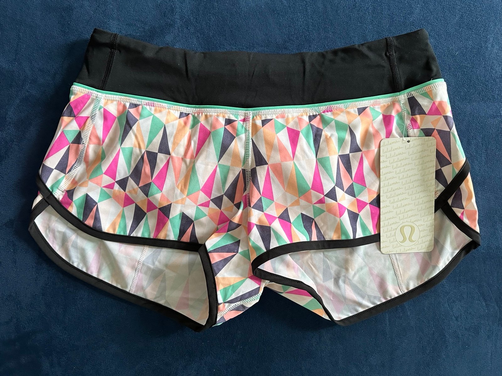 NWT Lululemon Stained Glass Pastel Mosaic Rare Run Speed Shorts size 6