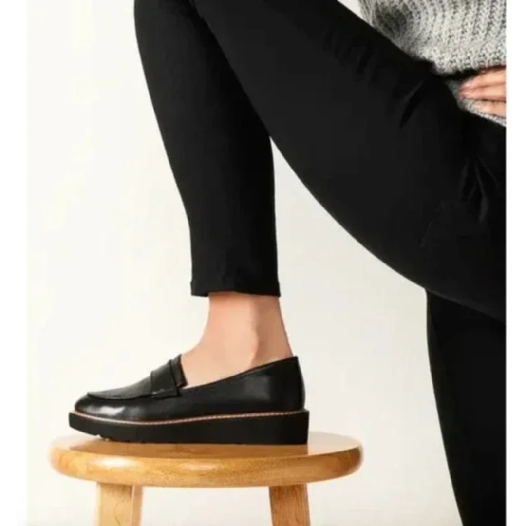125 NEW Naturalizer Women's Adiline Loafer, Black Leather, 7.5 M A76