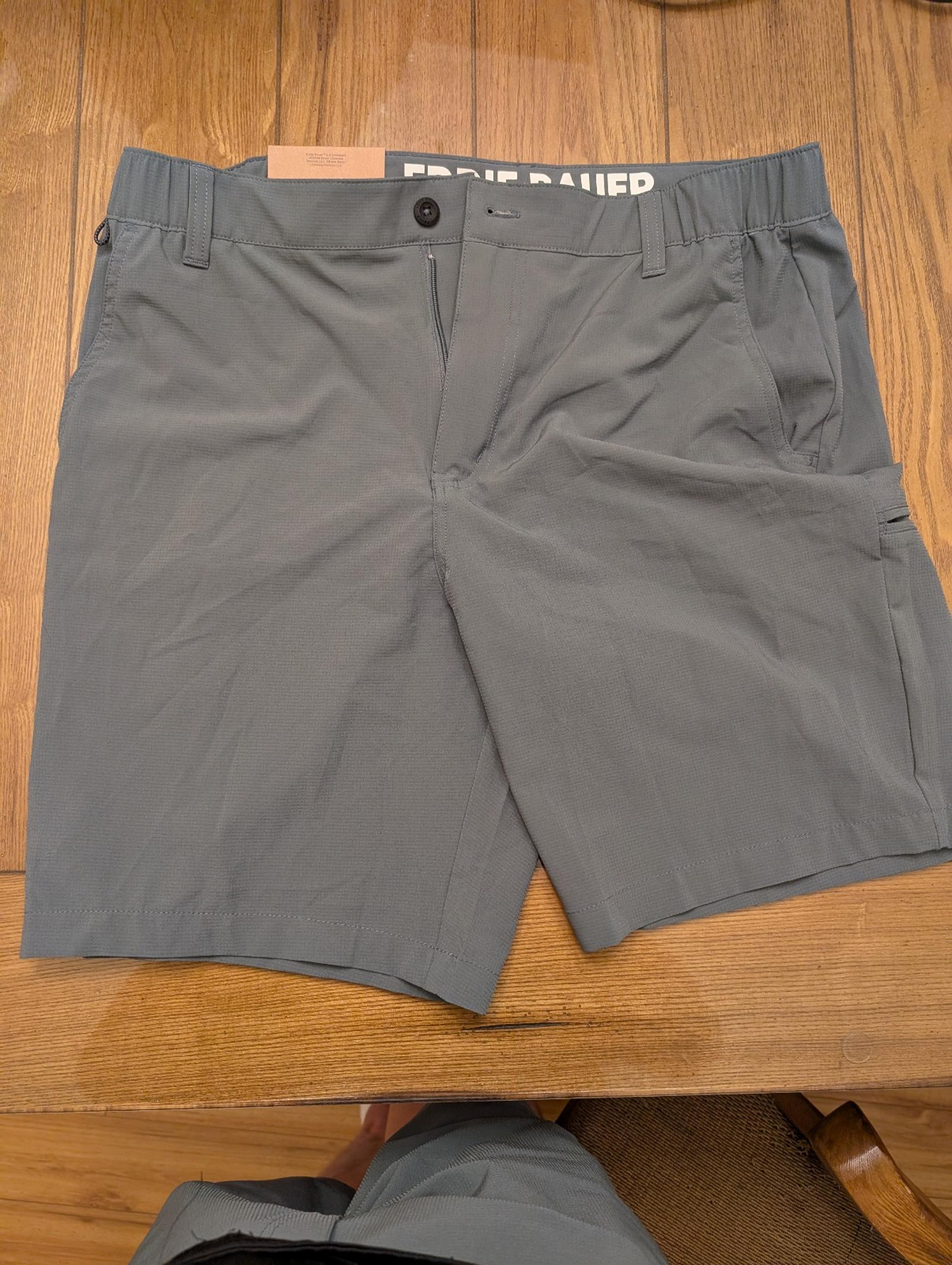 Eddie Bauer Men's Flex Waist Tech Short Green Size L
