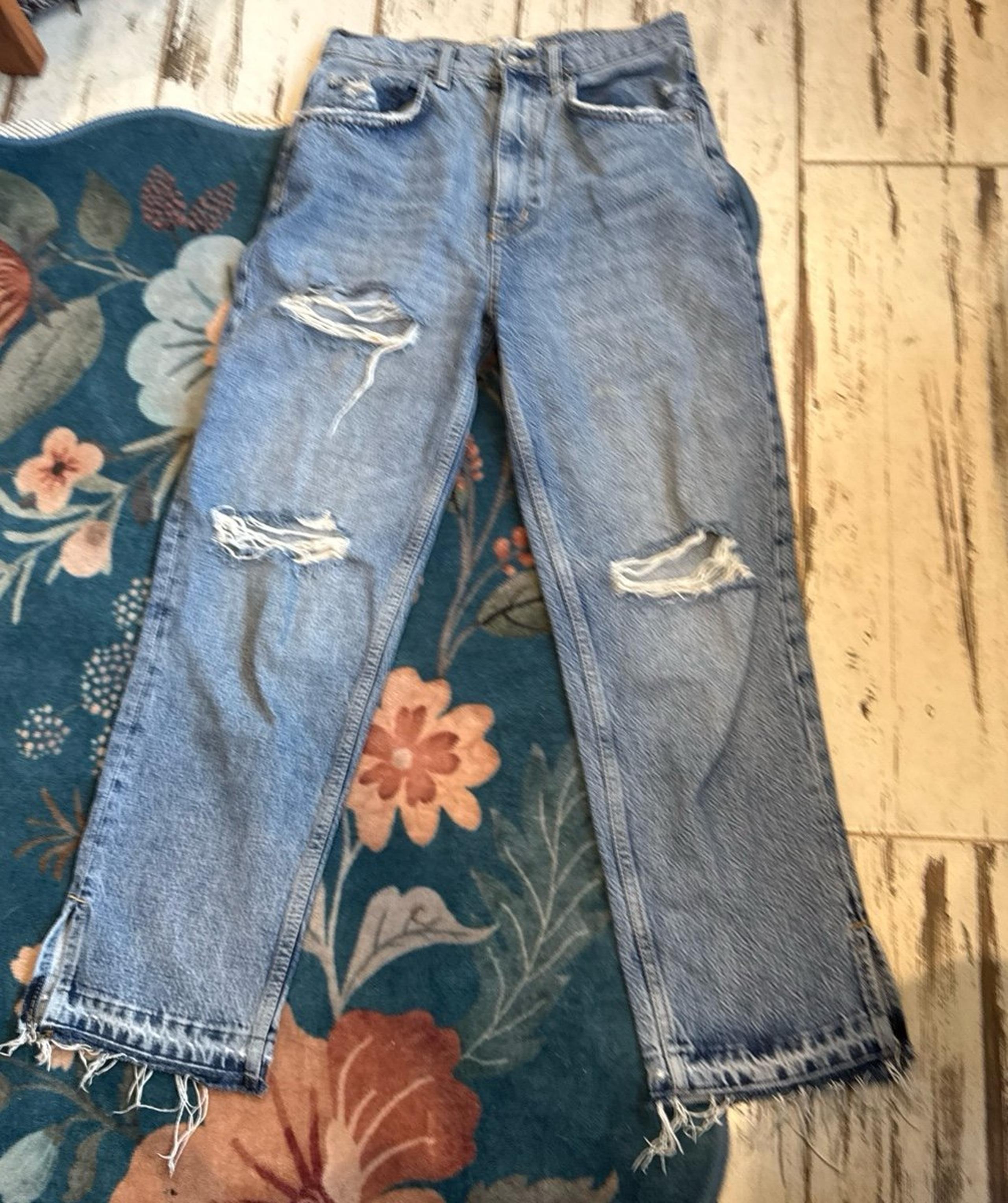 Free People distressed boyfriend jeans 26