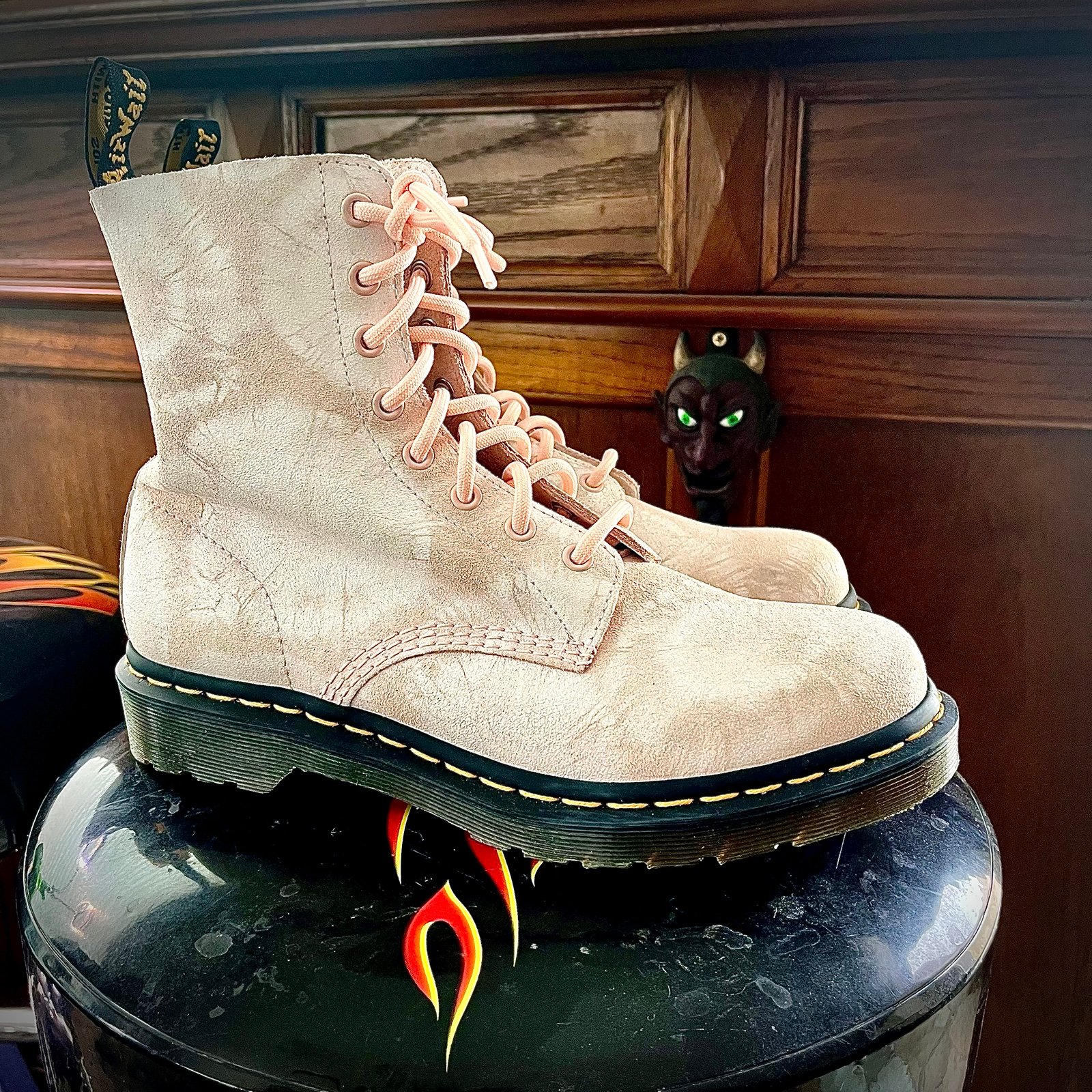 doc martens 1460 soft leather