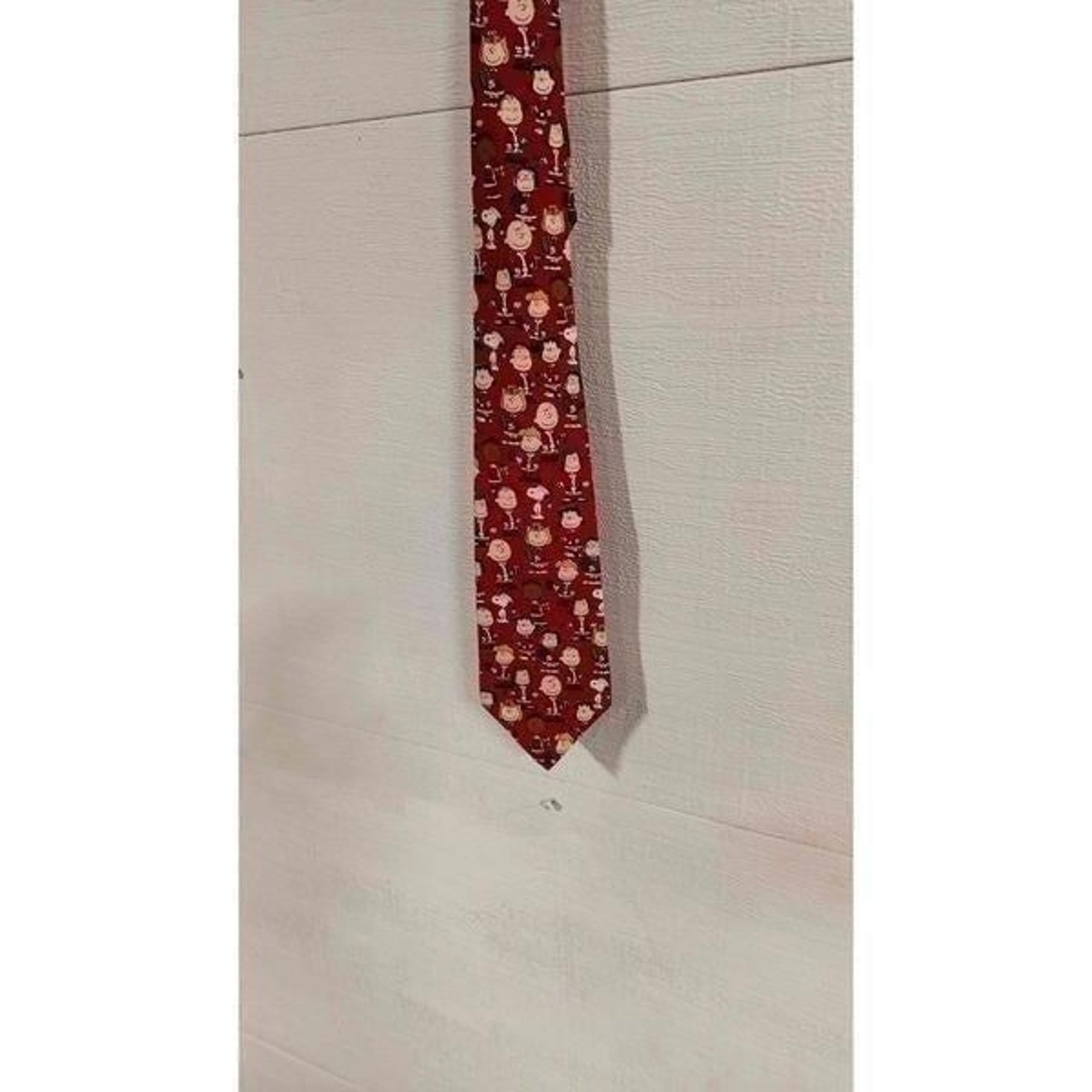 Peanuts Christmas tie