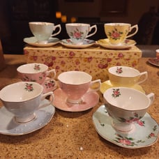 31 tea sets 31 fancy spoons