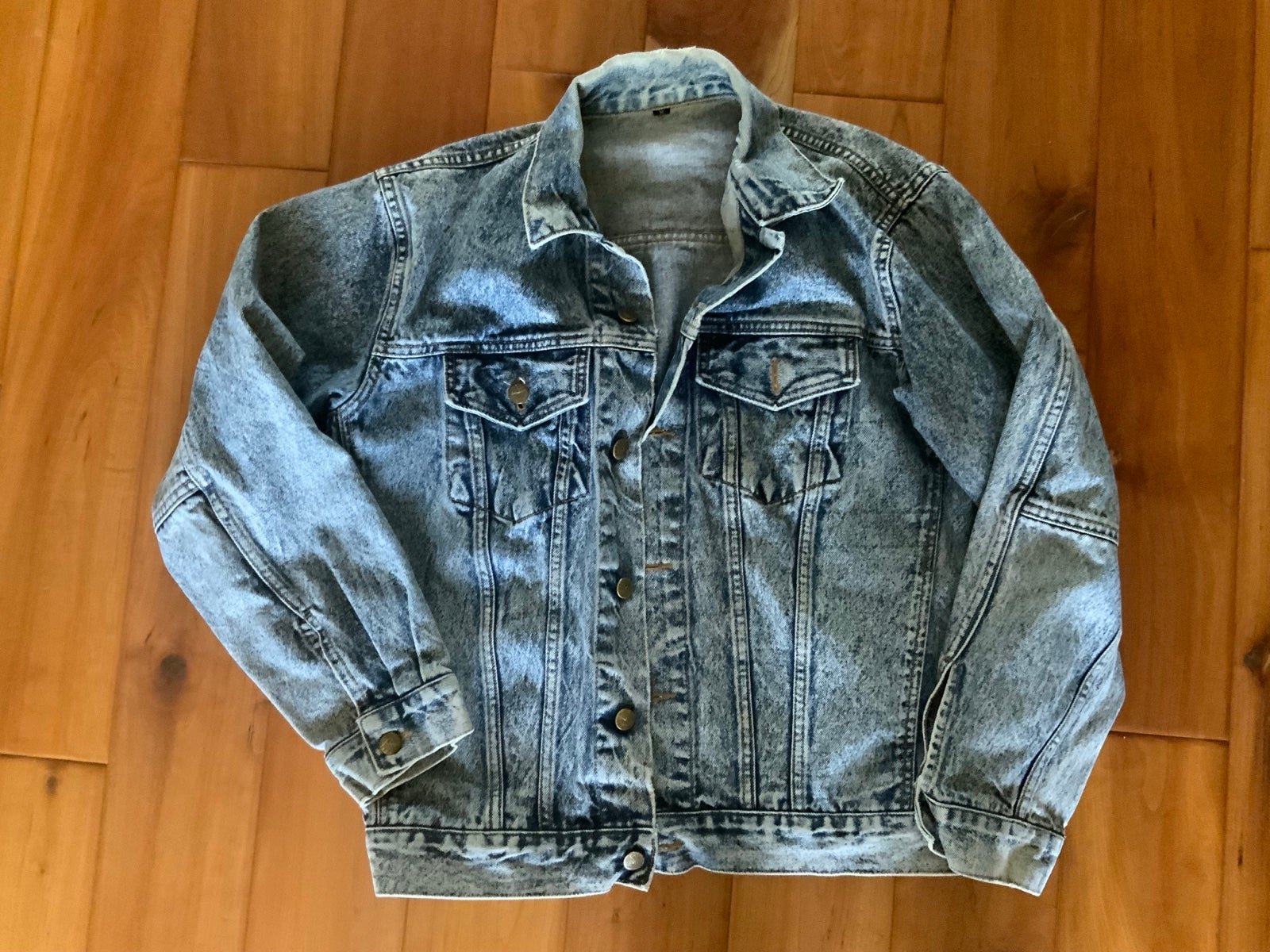 Vintage Guess denim jean jacket size M