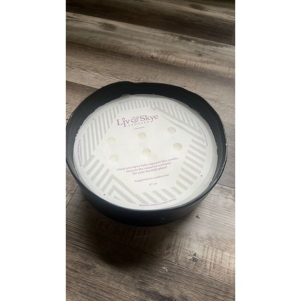 Very Large Never been Used Liv & Skye Citronella Candle 67oz