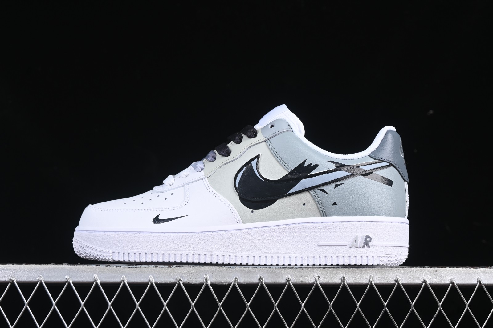 Customized Nike Air Force 1'07 Sneakers