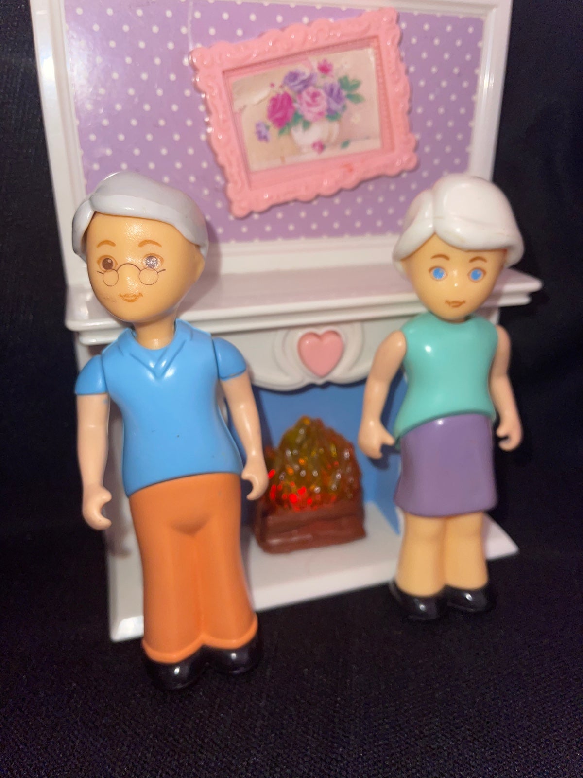 1- Grandparents grandma grandpa tikes dollhouse