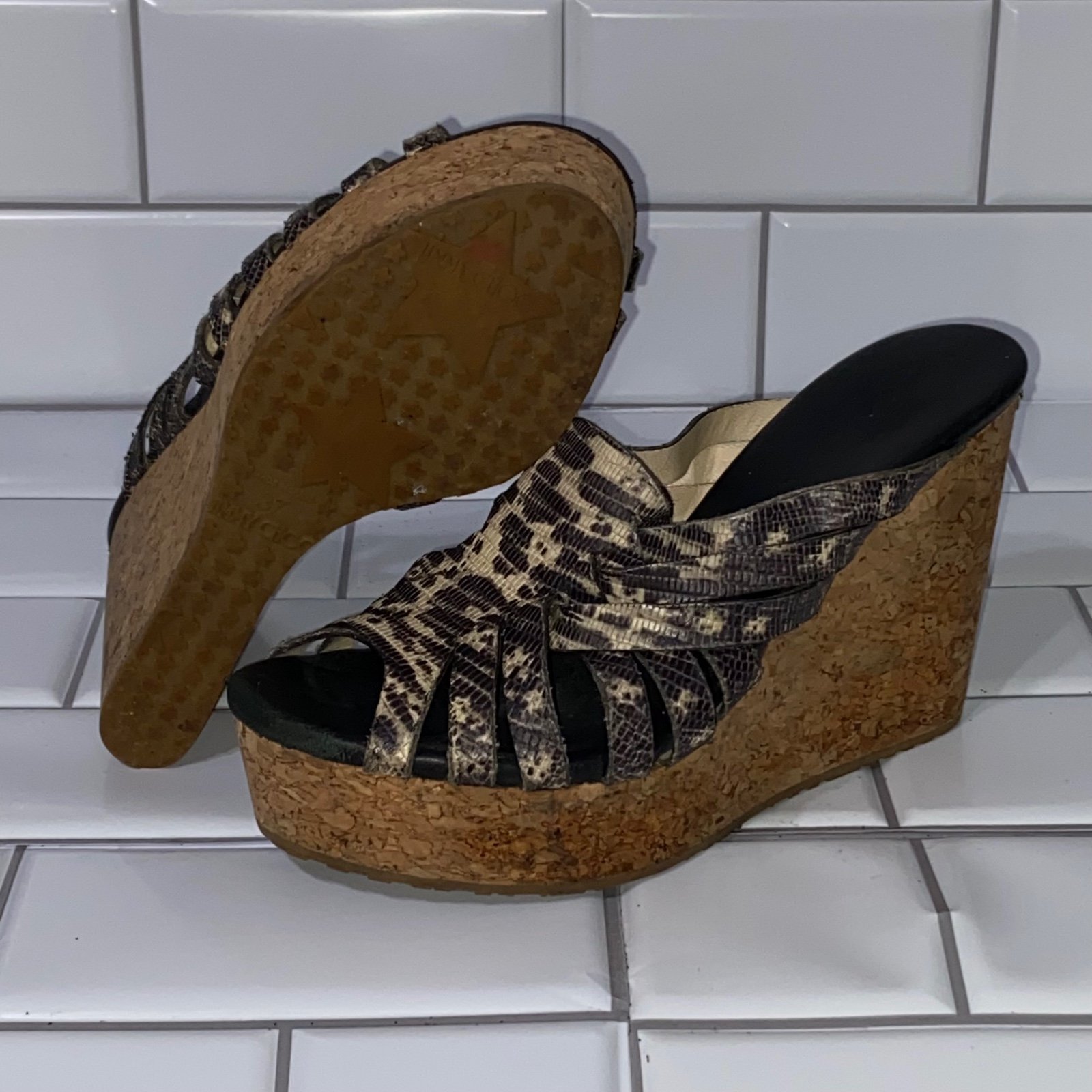 JIMMY CHOO WEDGE PLATFORM SANDALS SNAKESKIN PYTHON SNAKE SHOES CORK 37.5 US 7.5