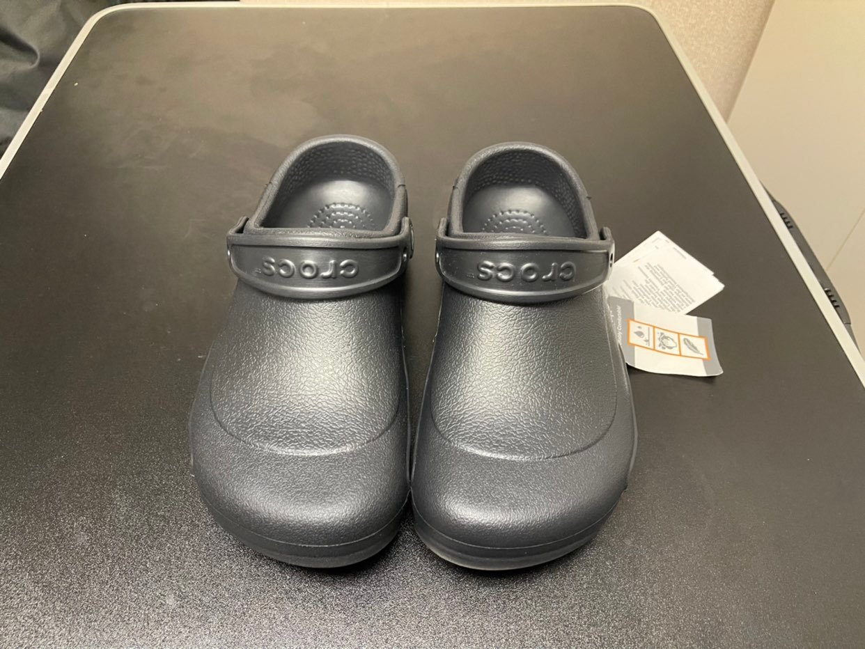 Black crocks