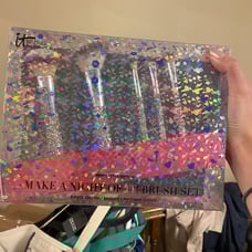 It Cosmetics make the Night of Ot Brush Set
