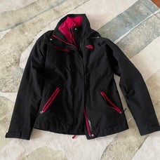 The North Face Hyvent Jacket Lined Black / Pink Lined Women’s XS. Used, Make an