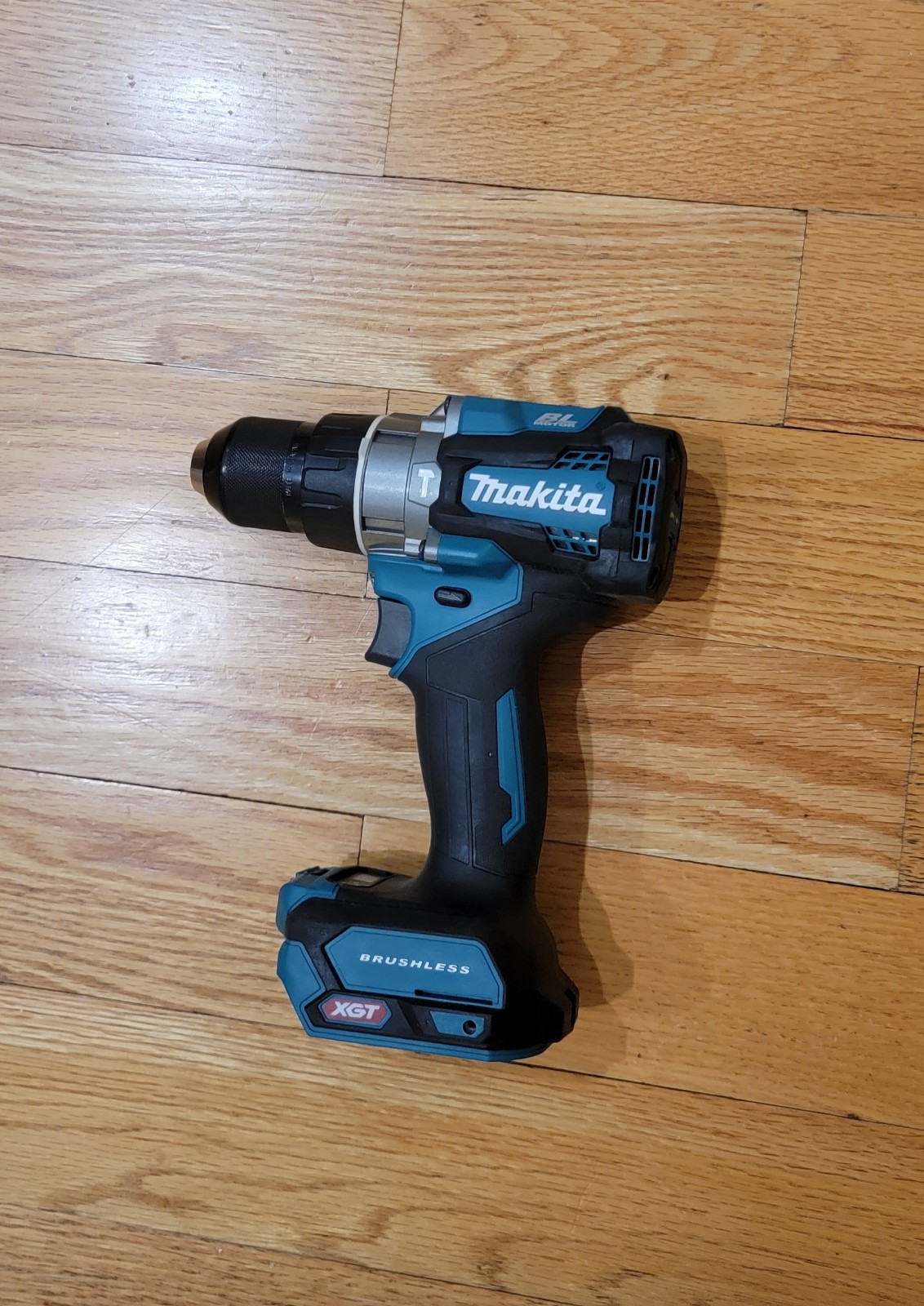 makita 40v xgt hammer drill TOOL ONLY