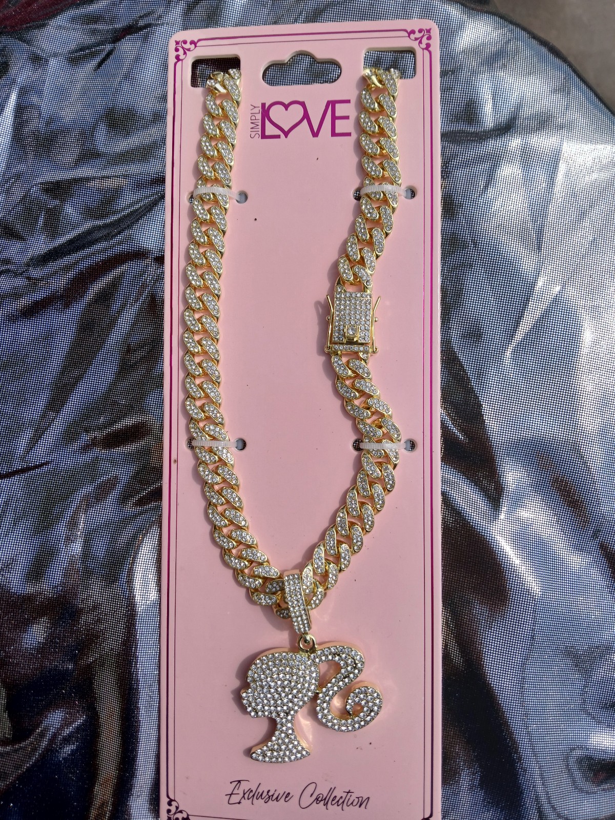 Barbie Exclusive Pendant. Necklace