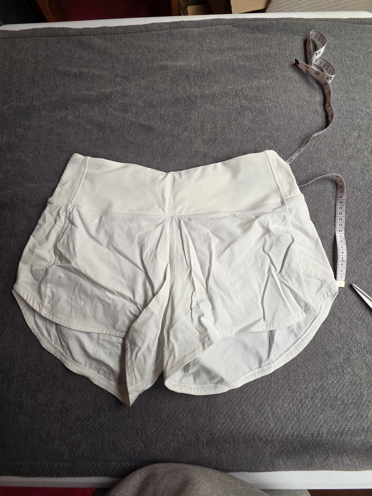 Lululemon Speed Up Shorts, Long High-Rise, size 8
