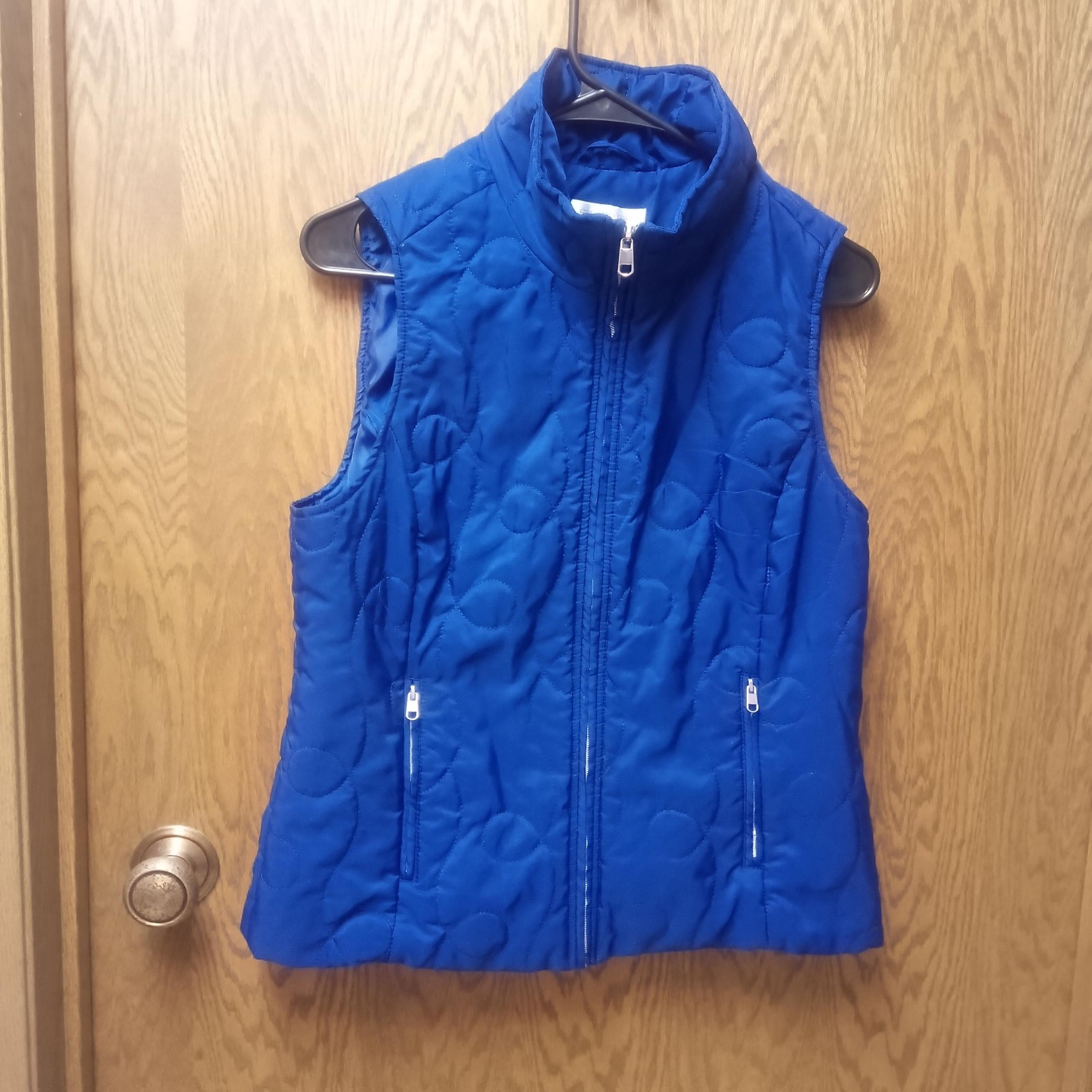 Christopher & Banks petite quilted blue full zip puffer vest