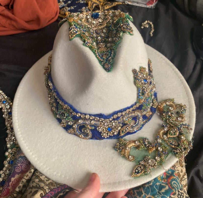 Handmade sari hat