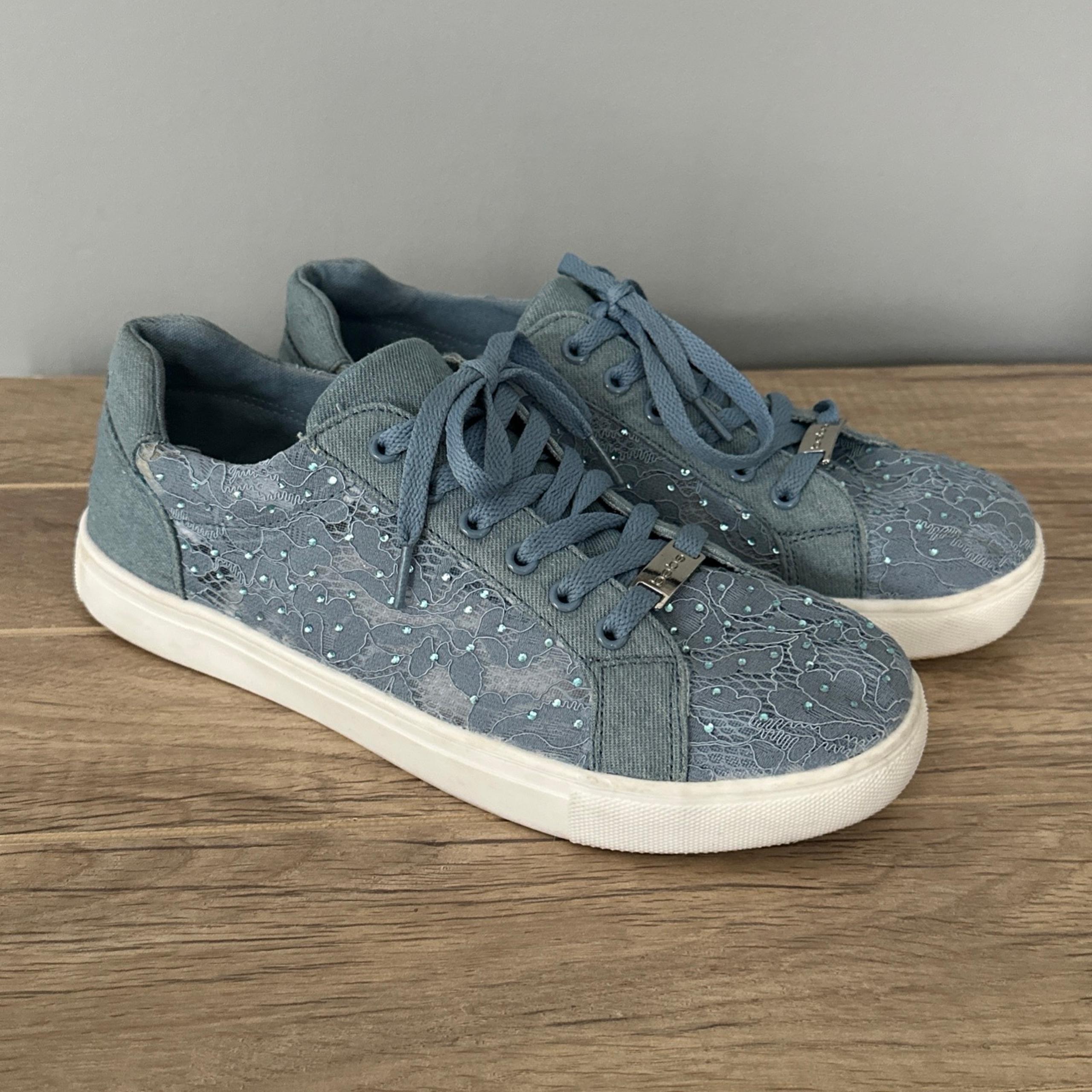 BEBE Chiara Blue Denim Floral Lace Up Sequin Platform Tie Sneakers Shoes 8.5