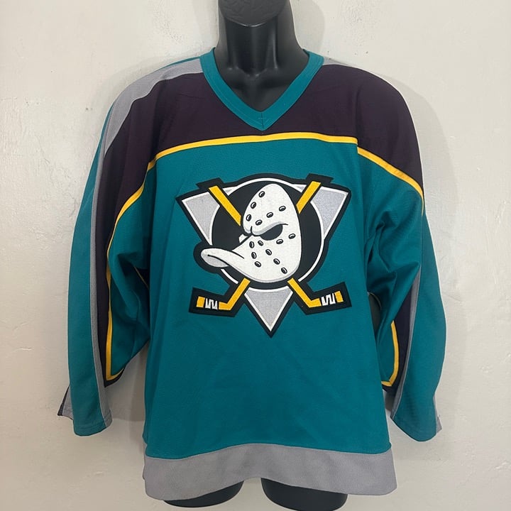 Anaheim Mighty Ducks Hockey Jersey Small Gently worn 100% polyester High end