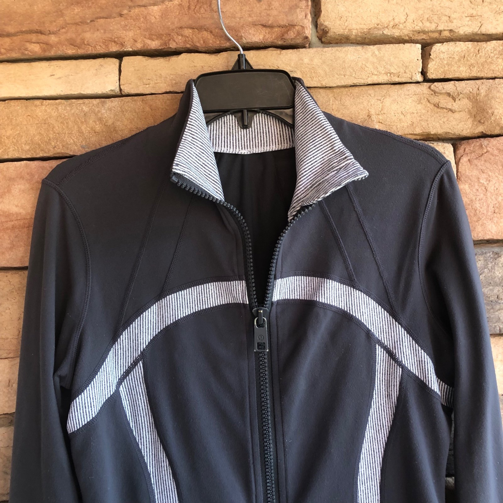 Lululemon Gray Full selling Zip Jacket 10