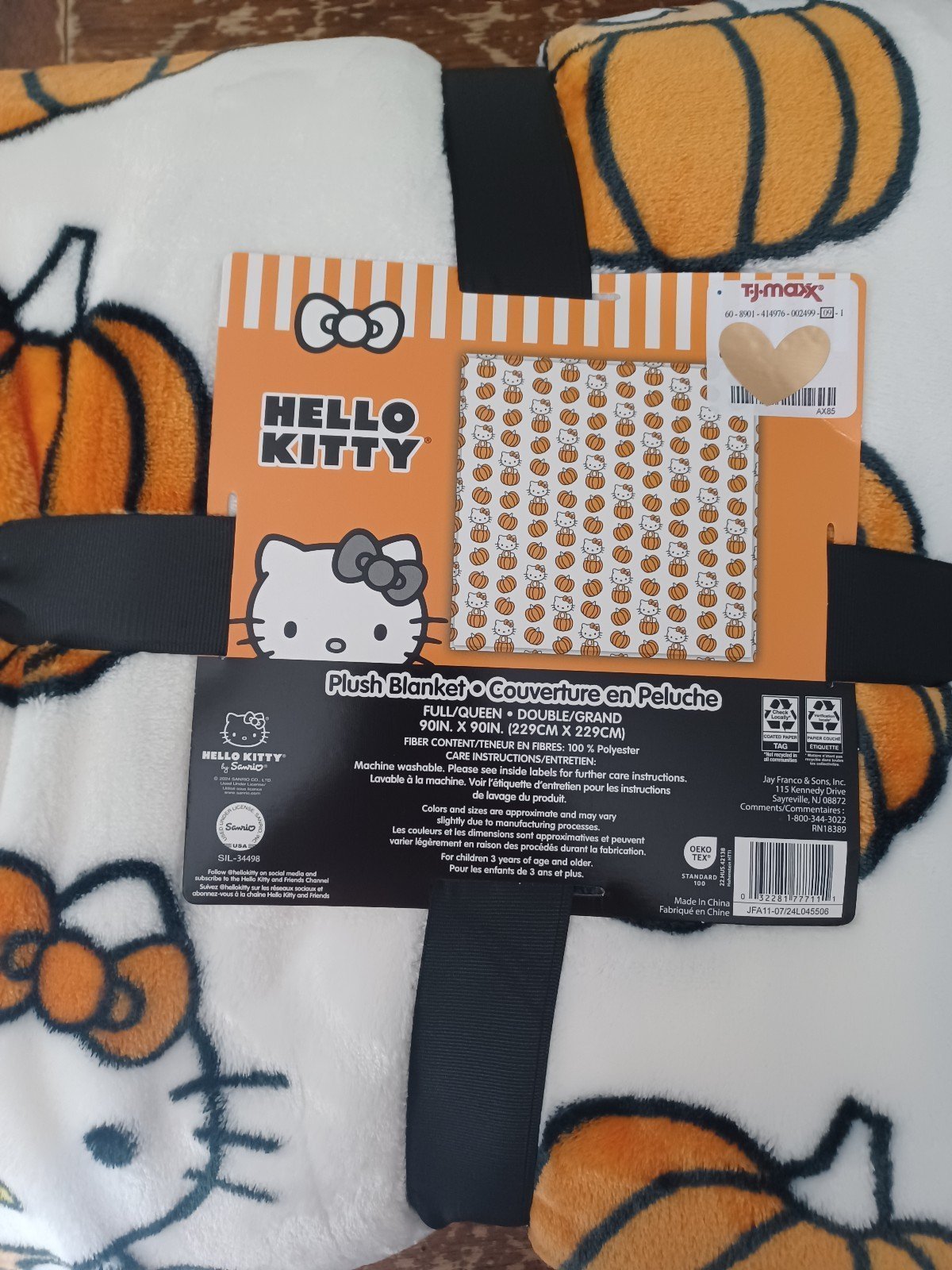 Hello kitty x Halloween/Thanksgiving/fall queen blanket 90x90 in BNWT VHTF RARE