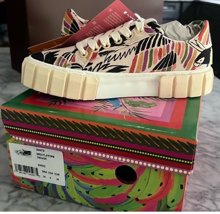 New in Box Farm Rio Birds Platform Sneaker